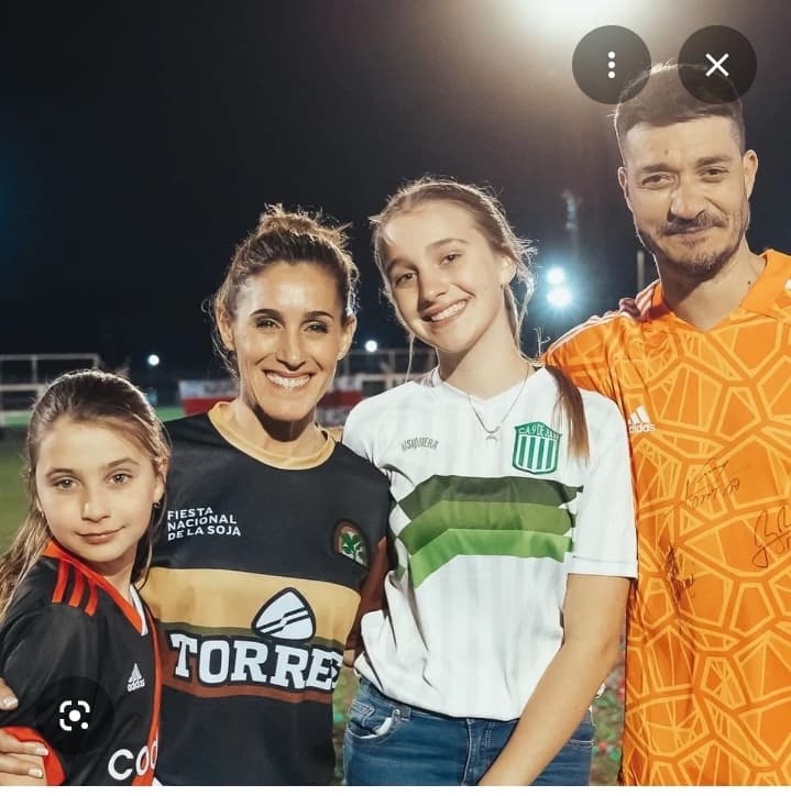 Thumbnail of La familia Pastorutti 