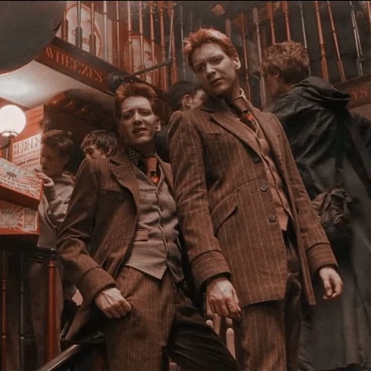 Thumbnail of Фред и Джордж Уизли