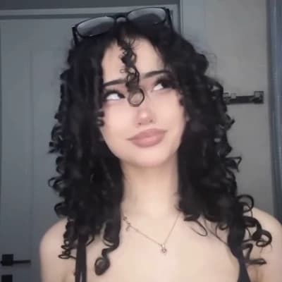 Thumbnail of Andrea