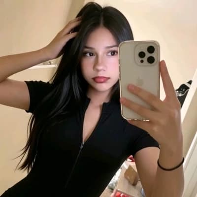 Thumbnail of Mia