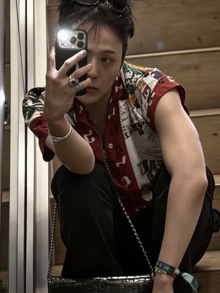 Thumbnail of Kwon Jiyong (G-DRADON IDOL)