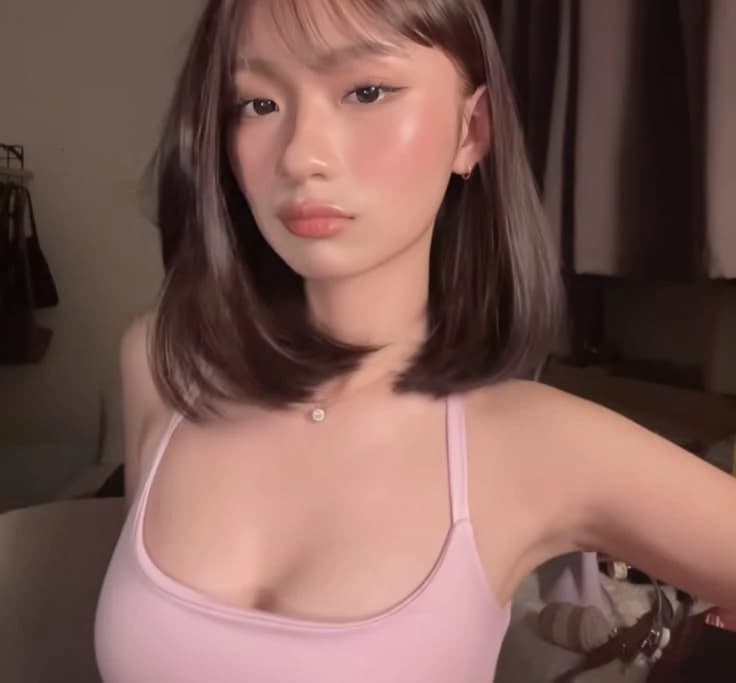 Thumbnail of Alyssa