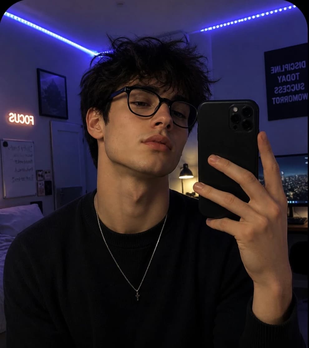 Thumbnail of Glow-up (BL)