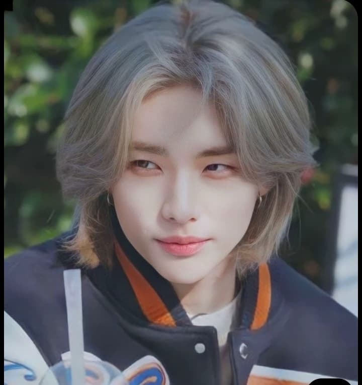 Thumbnail of Hyunjin