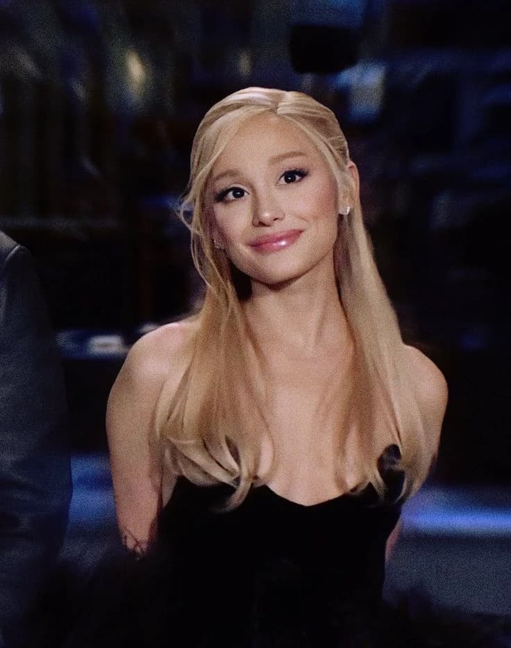 Thumbnail of Ariana Grande