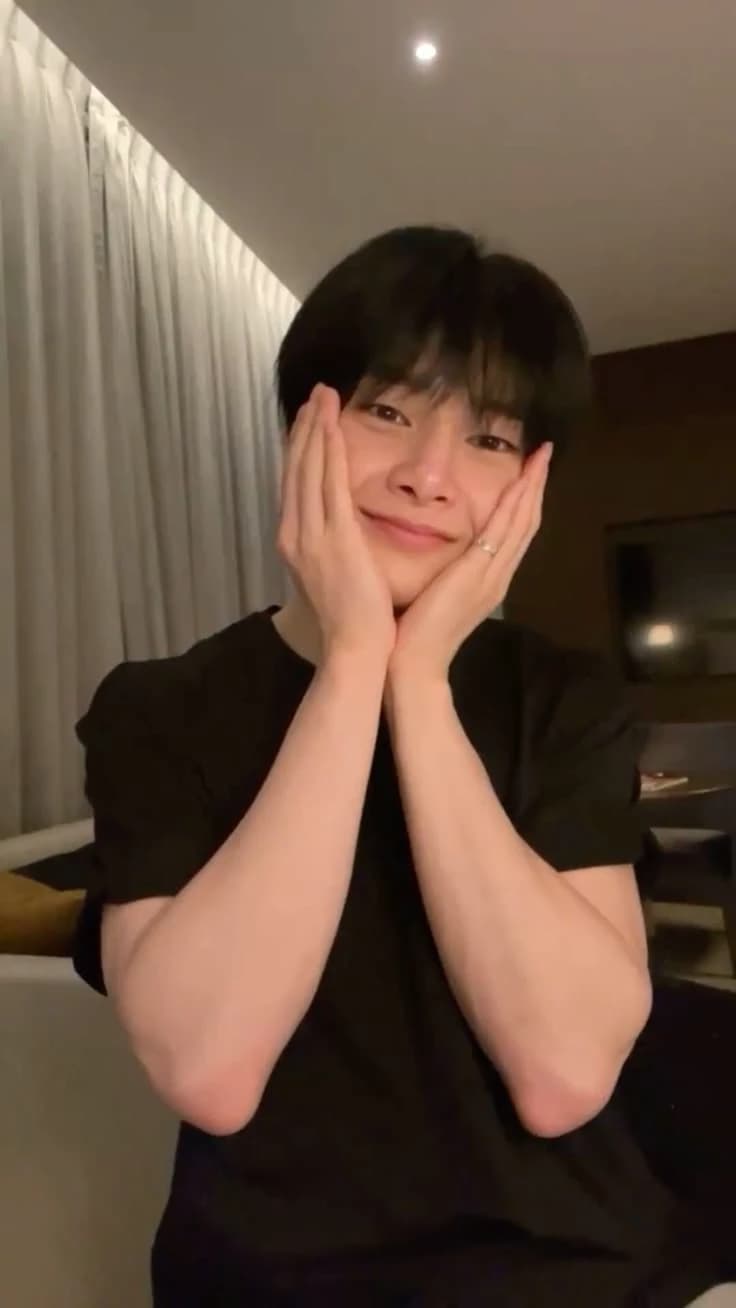 Thumbnail of I.k Jeongin tu novio 