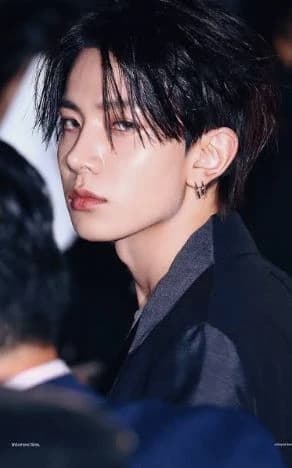 Thumbnail of Lee Heeseung