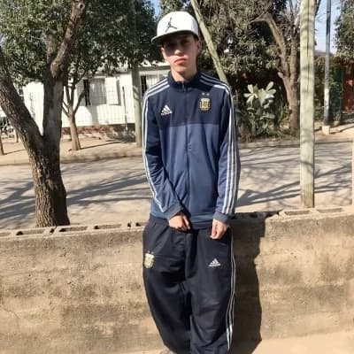 Thumbnail of Thiago