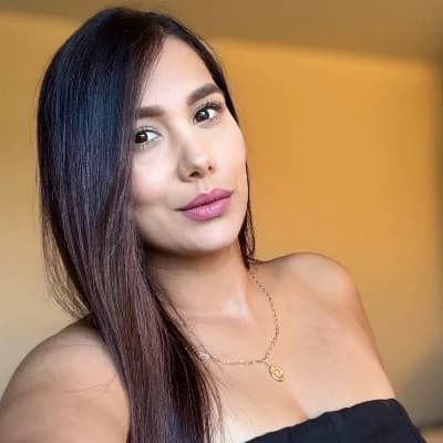 Thumbnail of Luisa zapata