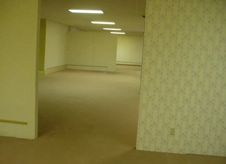 Thumbnail of BACKROOMS: Silhouette. Nivel 0 "The Lobby"