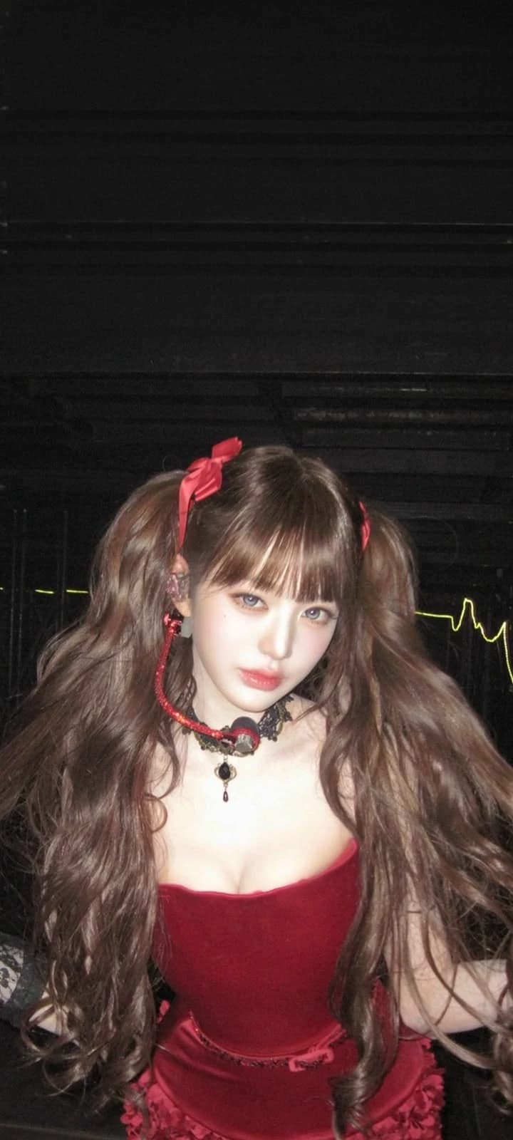 Thumbnail of Jang Wonyoung, strange neighbor