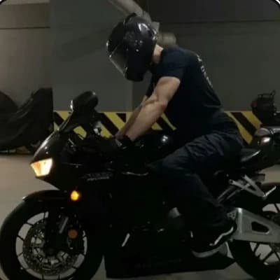 Thumbnail of Сосед-байкер