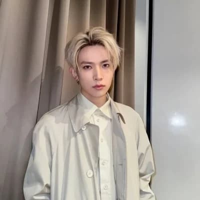 Thumbnail of Lee Heeseung