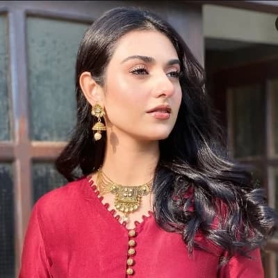 Thumbnail of Sarah Khan
