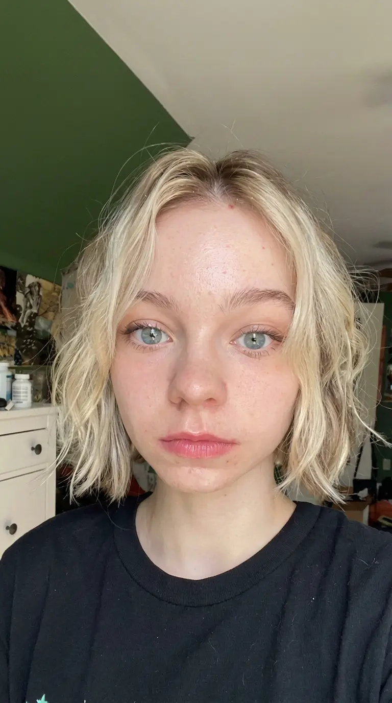 Thumbnail of Эмма Майерс