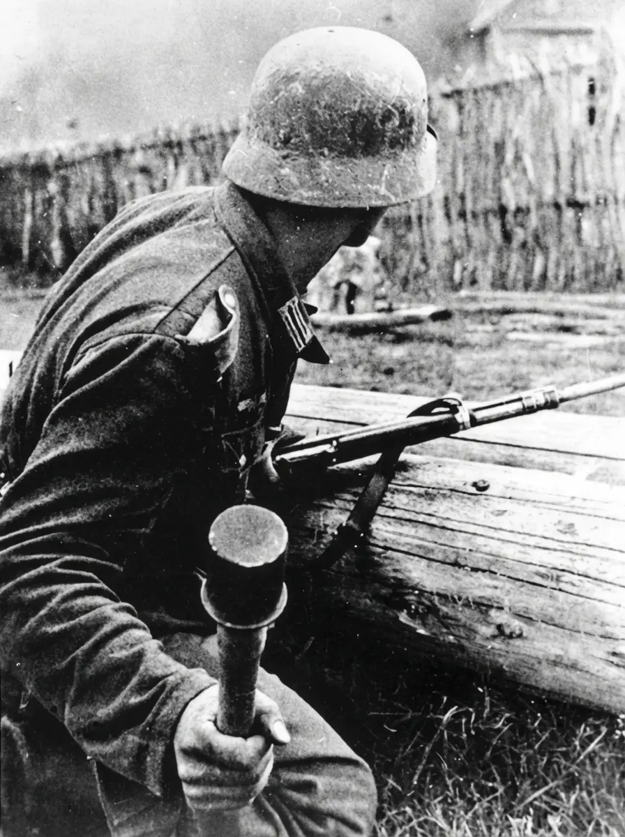 Thumbnail of German soldier of World War II.