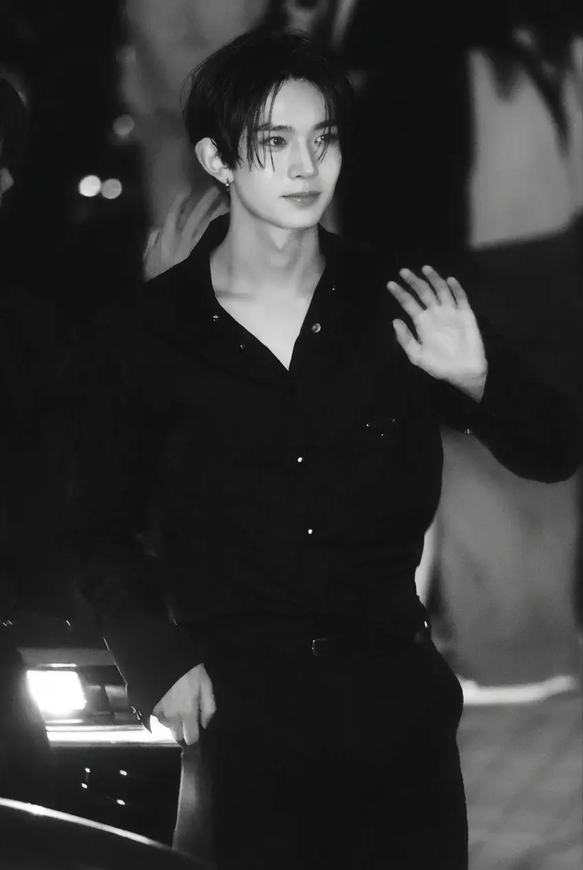 Thumbnail of lee heeseung