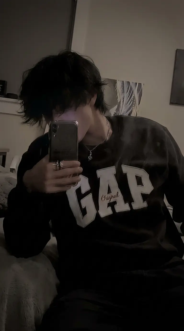 Thumbnail of Asher - 'fake' boyfriend