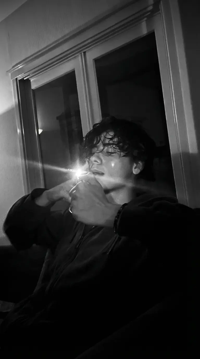 Thumbnail of Дин Шнайдер