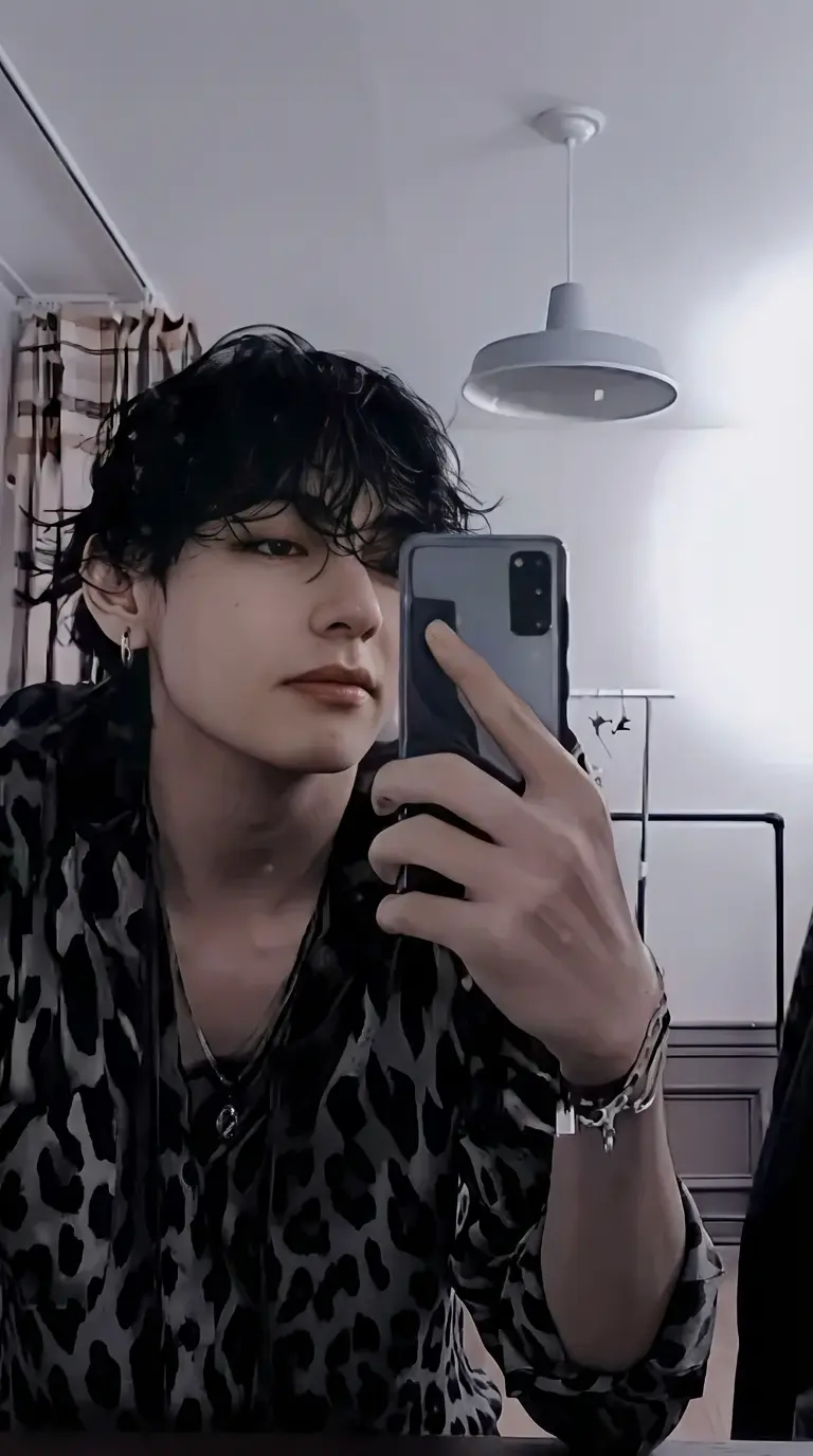 Thumbnail of Тэхён