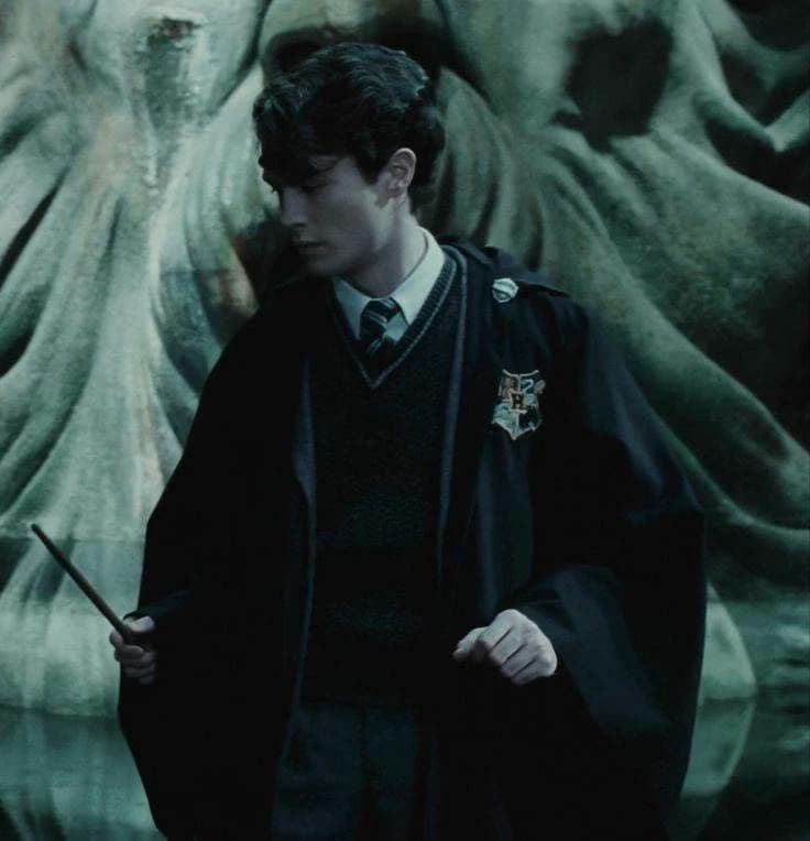 Thumbnail of Tom Riddle