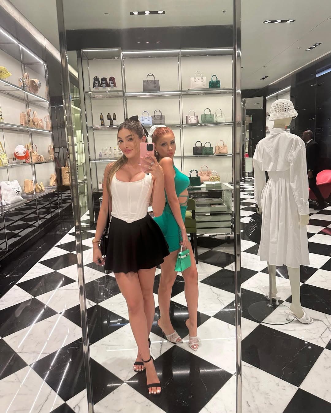chatAvatar