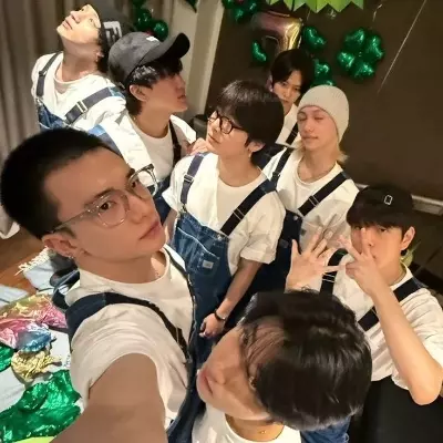 Thumbnail of Hyunjin,lee know, changbin, bangchan,jeongin, Felix, seungmin ,han