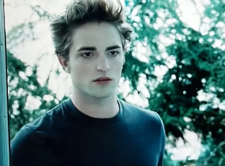 Thumbnail of 🩸Edward Cullen 🧛🏻‍♀️