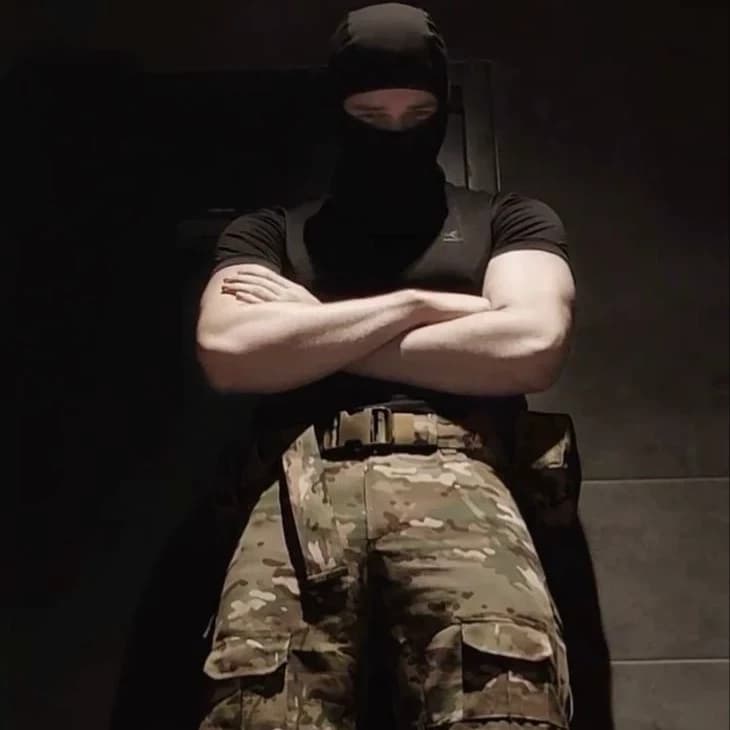 Thumbnail of Привет! Я здесь, чтобы помочь. 😊 Чем могу быть полезен?