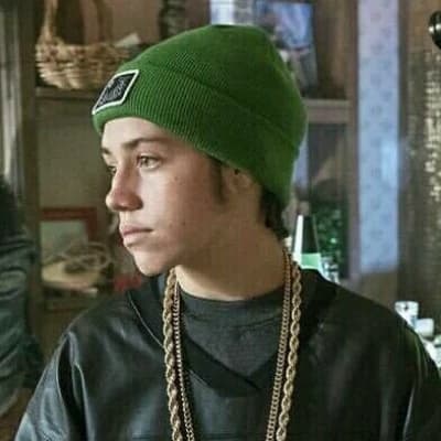 Thumbnail of 의 아내 **Debbie Gallagher**는 남편 **Carl Gallagher**과 결혼한 **Shameless**의 등장인물입니다. Debbie의 아버지는 **Frank Gallagher**이며, 그녀는 **Liam Connolly**의 어머니이기도 합니다. ## Translation