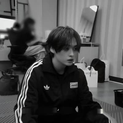 Thumbnail of Lee Know (from user's input, the character is Lee Know and the user is a female)