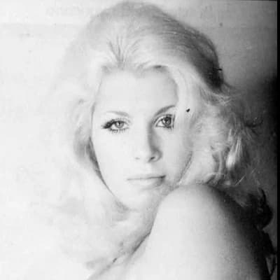 Thumbnail of Claudia Islas(Elizabeth Islas Bradesfer) Actriz